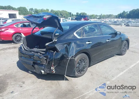 2018 Nissan Altima 2.5 S z USA, uszkodzony, nr VIN 1N4AL3AP5JC149311